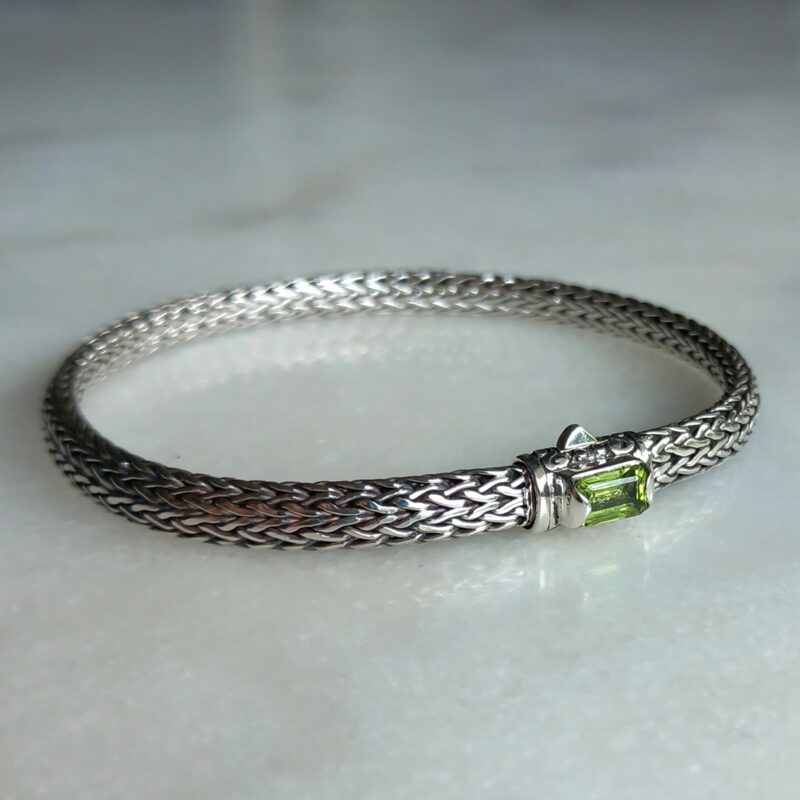 Bracelet homme en argent massif avec péridot vert – vue générale